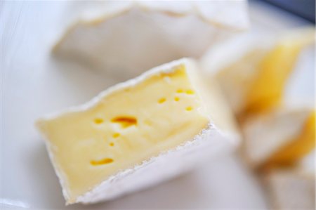 queso brie - Brie (gros plan) Photographie de stock - Premium Libres de Droits, Code: 659-06152823