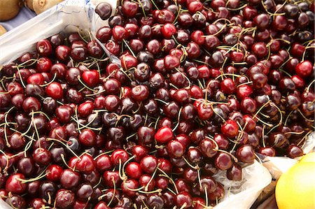 Cerise foncé au marché fermier à Bantry, Irlande Photographie de stock - Premium Libres de Droits, Code: 659-06152973