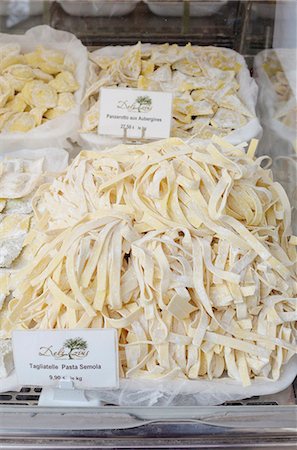 simsearch:659-06151498,k - Home made noodles at the market Stock Photo - Premium Royalty-Free, Code: 659-06153562