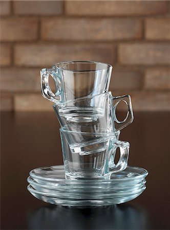 simsearch:633-02417737,k - Stacked espresso cups made from glass Fotografie stock - Premium Royalty-Free, Codice: 659-06153785