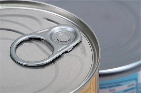 A tin can with a ring pull Stock Photo - Premium Royalty-Free, Code: 659-06153794