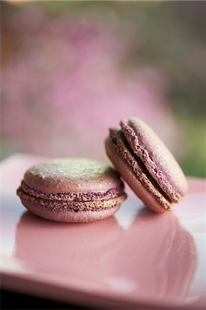 simsearch:659-08940469,k - Two Passion Fruit Macaroons Stock Photo - Premium Royalty-Free, Code: 659-06153877