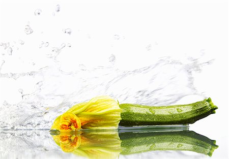 simsearch:659-06155811,k - A courgette being washed Stock Photo - Premium Royalty-Free, Code: 659-06184049