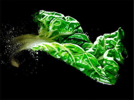 deep fry - A chard leaf in oil Stock Photo - Premium Royalty-Free, Code: 659-06184319
