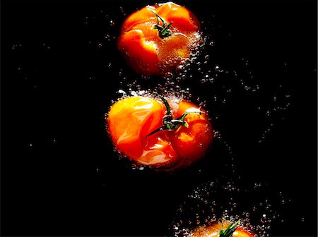 frire - Tomates dans l'huile chaude Photographie de stock - Premium Libres de Droits, Code: 659-06184345
