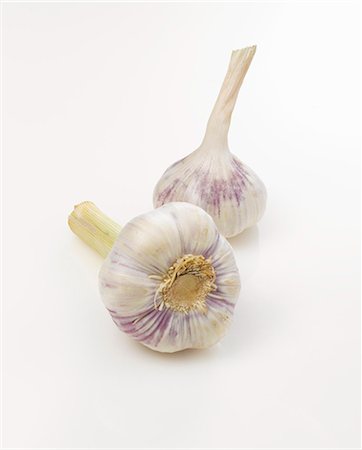 Two garlic bulbs Stock Photo - Premium Royalty-Free, Code: 659-06184578