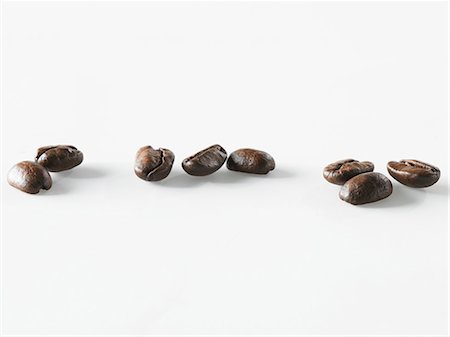 French Roast Whole Coffee Beans Foto de stock - Sin royalties Premium, Código: 659-06185119