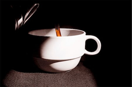 simsearch:659-08419886,k - Coffee Pouring into a White Coffee Mug Stock Photo - Premium Royalty-Free, Code: 659-06185356