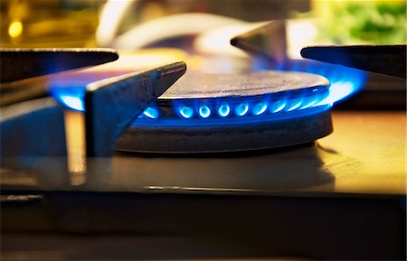 A gas hob (close-up) Stock Photo - Premium Royalty-Free, Code: 659-06185622