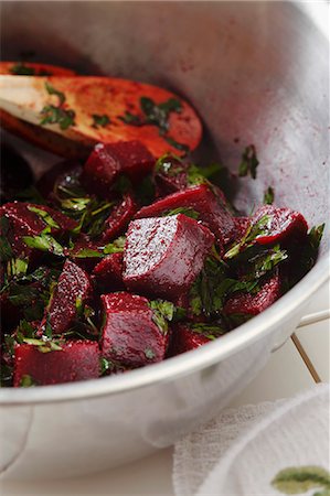 Fresh Beet Salad with Parsley and Lemon in a Metal Bowl Stock Photo - Premium Royalty-Free, Code: 659-06185676