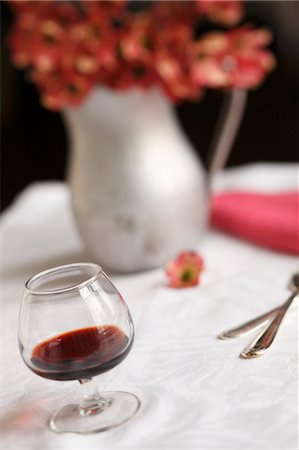 simsearch:659-06901597,k - Glass of Cassis with a Pitcher of Dogwood Blossoms Stock Photo - Premium Royalty-Free, Code: 659-06185678