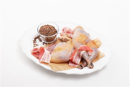 simsearch:659-06185322,k - Ingredients for pheasant wrapped in bacon Foto de stock - Sin royalties Premium, Código: 659-06185782