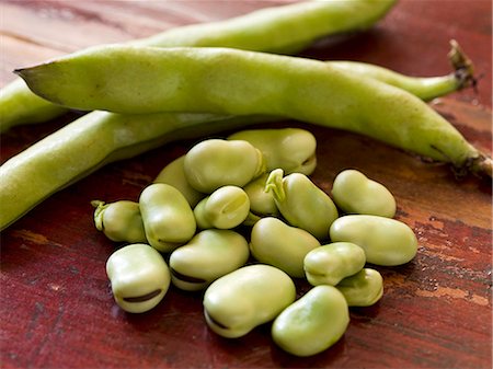 Fava Beans and Pods Foto de stock - Sin royalties Premium, Código: 659-06185882