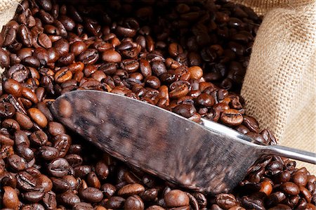 saco - French Roast Whole Coffee Beans Foto de stock - Sin royalties Premium, Código: 659-06185974