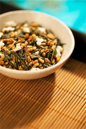 Gen Mai Cha Loose Green Tea on Bamboo Tray Stock Photo - Premium Royalty-Free, Code: 659-06185993