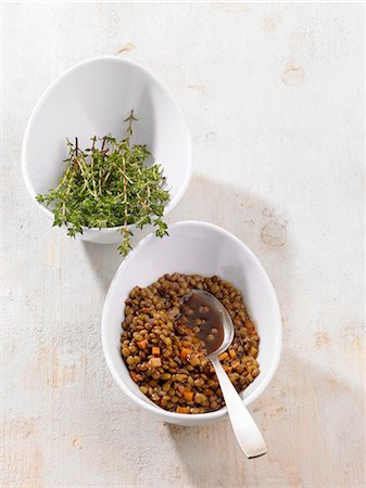 simsearch:659-03527018,k - Balsamic lentils with thyme Stock Photo - Premium Royalty-Free, Code: 659-06186103