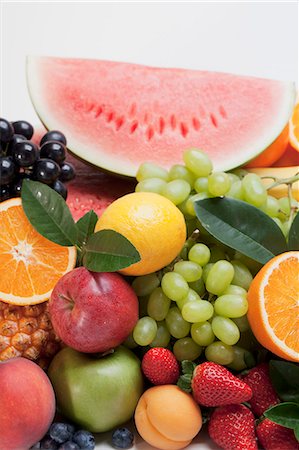 fruit mixture - Various fruits (detail) Stock Photo - Premium Royalty-Free, Code: 659-06186560