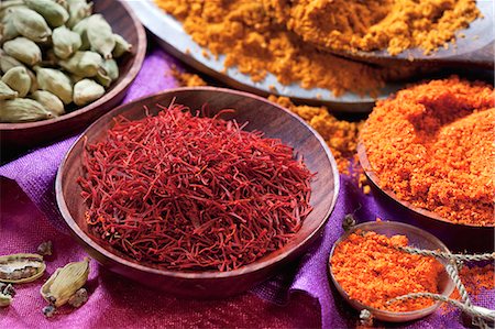 saffron strand - Assorted spices in small containers Stock Photo - Premium Royalty-Free, Code: 659-06186669