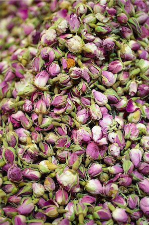 Dried rosebuds (filling picture) Stock Photo - Premium Royalty-Free, Code: 659-06186671