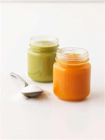 pureed - Two jars of vegetable puree Stock Photo - Premium Royalty-Free, Code: 659-06186774