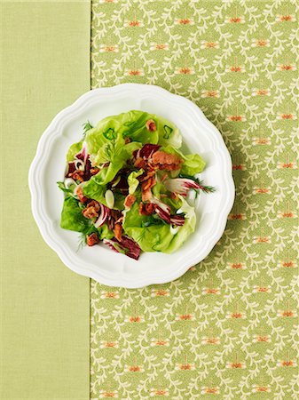 salad viewed from above - Mixed leaf salad with bacon Stock Photo - Premium Royalty-Free, Code: 659-06186881