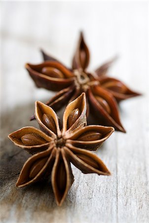 spice - Two star anise Foto de stock - Sin royalties Premium, Código: 659-06186940