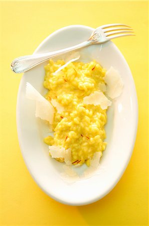 simsearch:659-01858981,k - Saffron risotto with parmesan Foto de stock - Sin royalties Premium, Código: 659-06187020