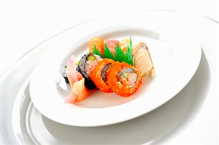 simsearch:659-08906096,k - Various sushi and maki Stock Photo - Premium Royalty-Free, Code: 659-06187332