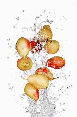 fruit splashes water - Pears and water Stock Photo - Premium Royalty-Free, Code: 659-06187851