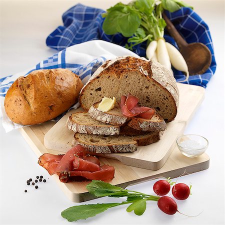 simsearch:659-06372746,k - Bread and ingredients for supper Foto de stock - Sin royalties Premium, Código: 659-06188310