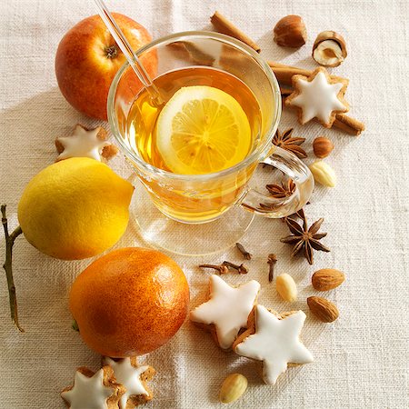 picoso - Hot tea with lemons Foto de stock - Sin royalties Premium, Código: 659-06188347