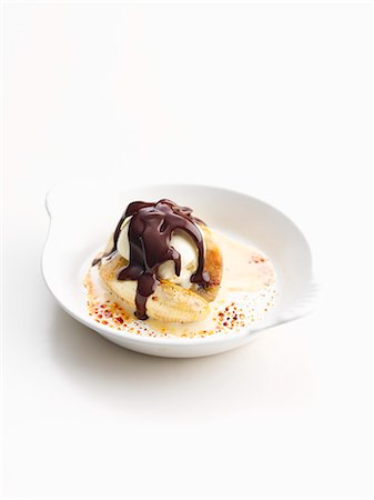 sundae - Banana split ice cream, close-up Foto de stock - Sin royalties Premium, Código: 659-06188494