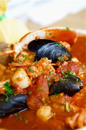 fish stew - Cioppino; Italian-American Fish Stew;Close Up Stock Photo - Premium Royalty-Free, Code: 659-06306200