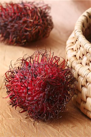 rambutan - Two rambutans Stock Photo - Premium Royalty-Free, Code: 659-06306278