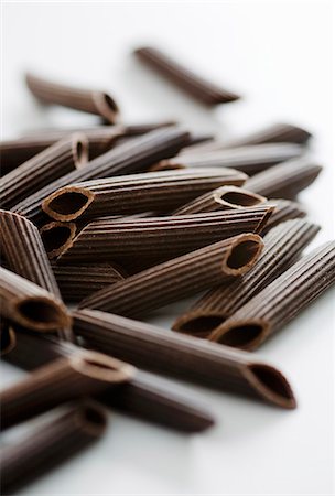 simsearch:659-06306305,k - Pâtes penne au chocolat Photographie de stock - Premium Libres de Droits, Code: 659-06306309