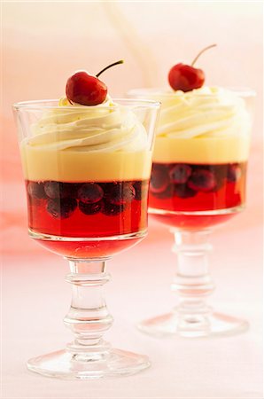 Blue berry trifle Stock Photo - Premium Royalty-Free, Code: 659-06306348