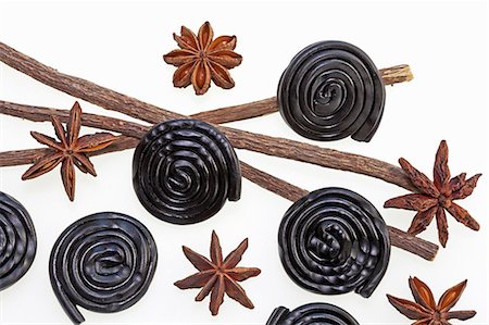 Liquorice whirls, star anise and liquorice Stock Photo - Premium Royalty-Free, Code: 659-06306636