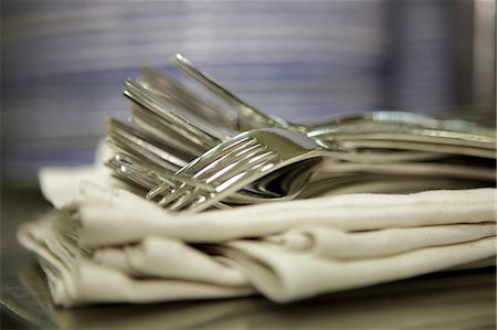 simsearch:659-07028157,k - Forks on napkins Stock Photo - Premium Royalty-Free, Code: 659-06306804