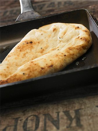 Naan bread Foto de stock - Sin royalties Premium, Código: 659-06306975