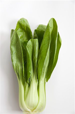 simsearch:659-06373335,k - Baby Bok Choy on White Background Foto de stock - Sin royalties Premium, Código: 659-06307169