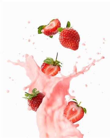 fruit splash - Milk-Shake aux fraises Photographie de stock - Premium Libres de Droits, Code: 659-06307736