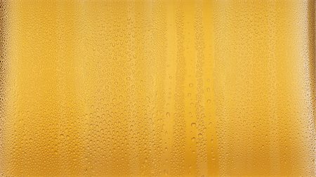 simsearch:614-06537665,k - Condensation sur le verre de bière Photographie de stock - Premium Libres de Droits, Code: 659-06372684