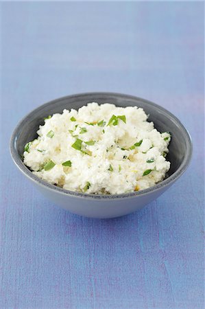 small bowl - Quark with tarragon and lemon zest Stock Photo - Premium Royalty-Free, Code: 659-06372824