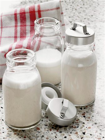 Bottles of almond milk Fotografie stock - Premium Royalty-Free, Codice: 659-06373025