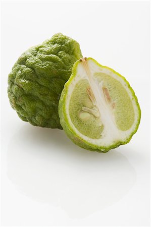 simsearch:659-06495618,k - Kefir limes, whole and halved Stock Photo - Premium Royalty-Free, Code: 659-06494076