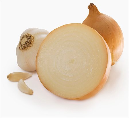 Yellow Onion and Garlic on a White Background Foto de stock - Sin royalties Premium, Código: 659-06494460