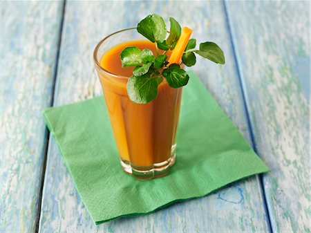 A carrot smoothie Foto de stock - Sin royalties Premium, Código: 659-06494718