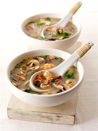 simsearch:659-01845188,k - Prawn soup with mushrooms (Asia) Stock Photo - Premium Royalty-Free, Code: 659-06494799