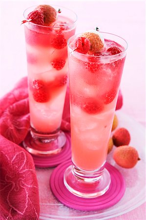 Raspberry and lychee cocktails Foto de stock - Sin royalties Premium, Código: 659-06494806