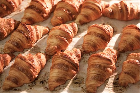 sheet pan - Croissants on a baking tray Stock Photo - Premium Royalty-Free, Code: 659-06495086